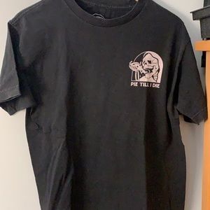 Sketchy tank/lurking class tee